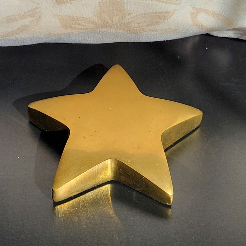 Brass Star Paperweight - Picture 2 of 8